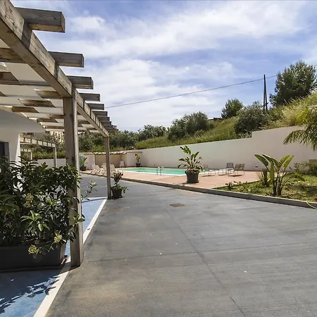 Holiday home Bella Vita, Piscina&mare *