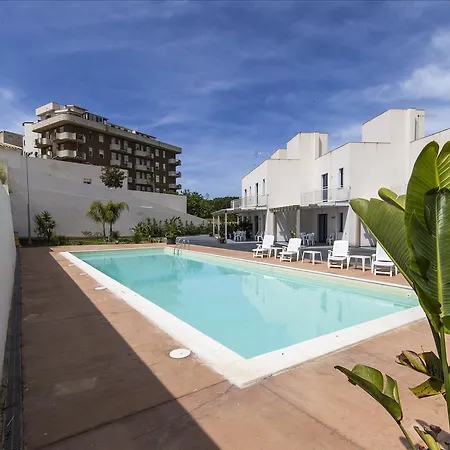 Bella Vita, Piscina&mare Σπίτι διακοπών Αγκριτζέντο